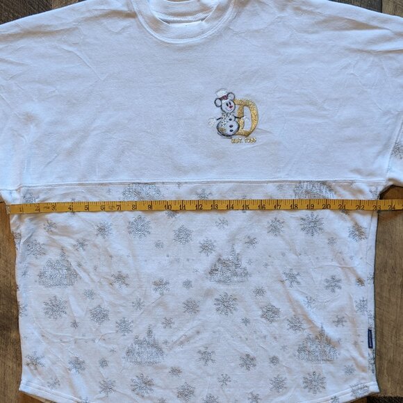 Disneyland Spirit Jersey Christmas Castle Snowflake Sweatshirt - Picture 7 of 7